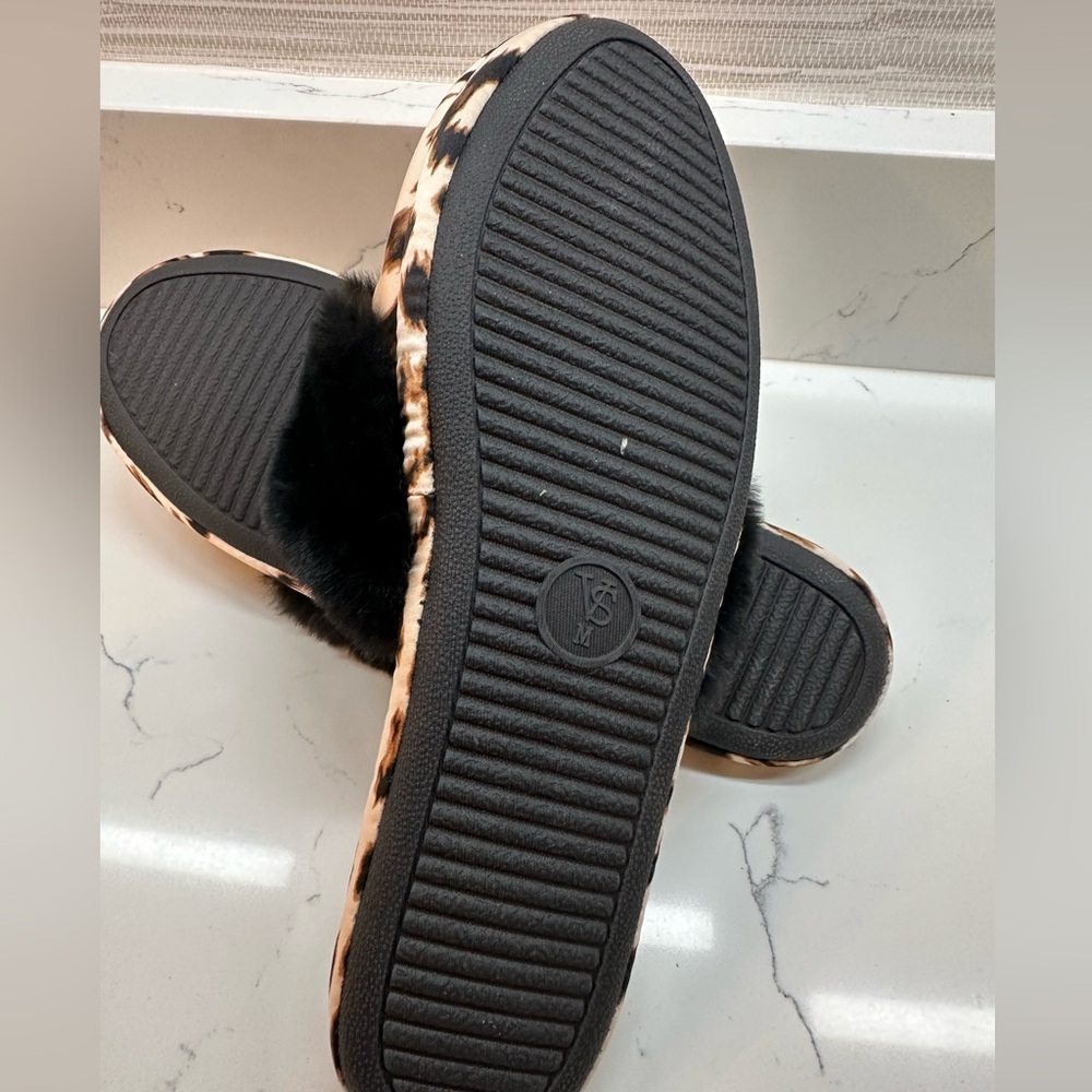 NEW ⭐️⭐️ Victoria’s Secret Leopard Print Women's Slippers Black faux Fur M 7 8 - Picture 7 of 7